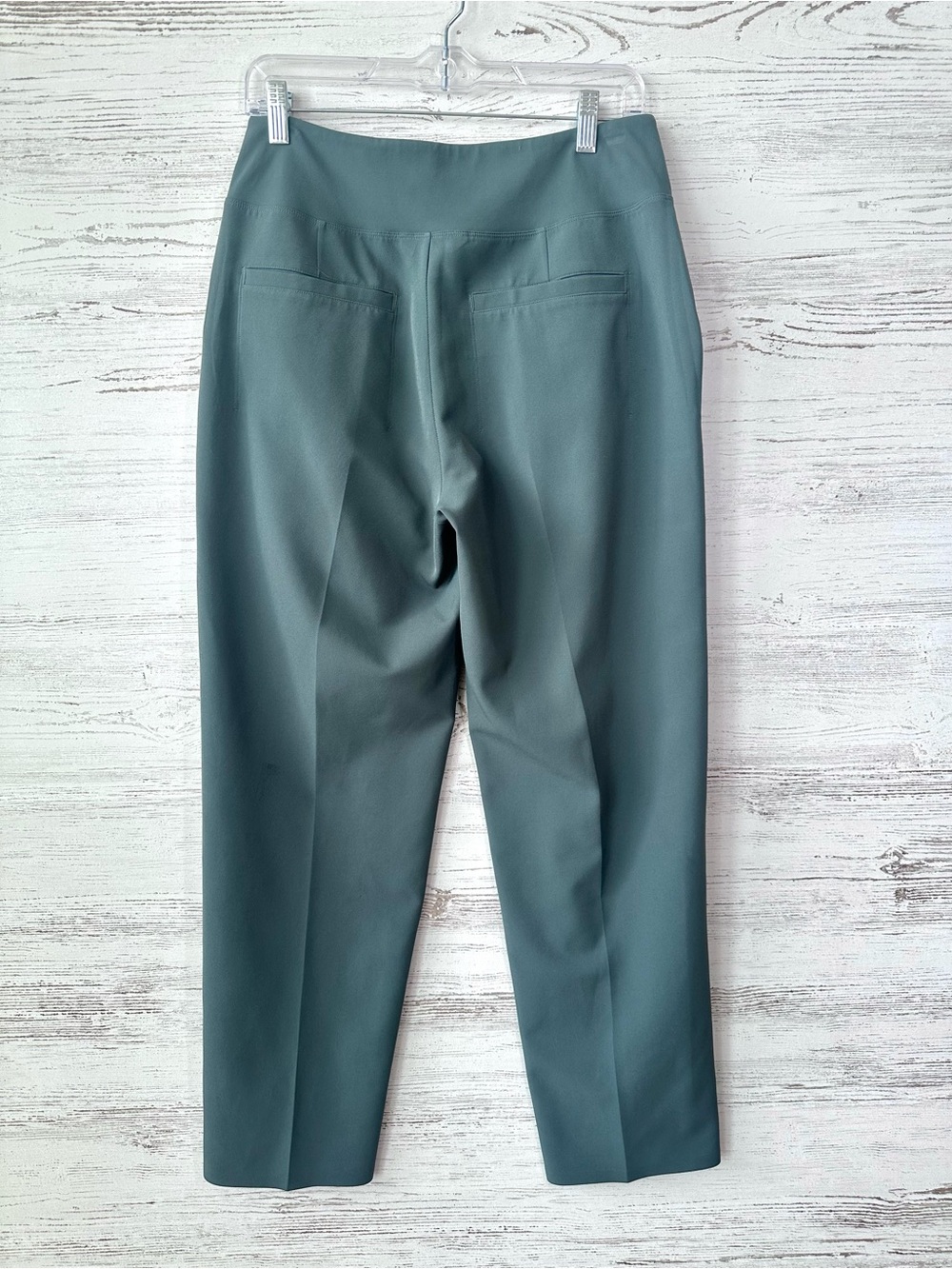 ATHLETA Endless High Rise Pant 6 in Botanical Green Straight Leg - Picture 6 of 11